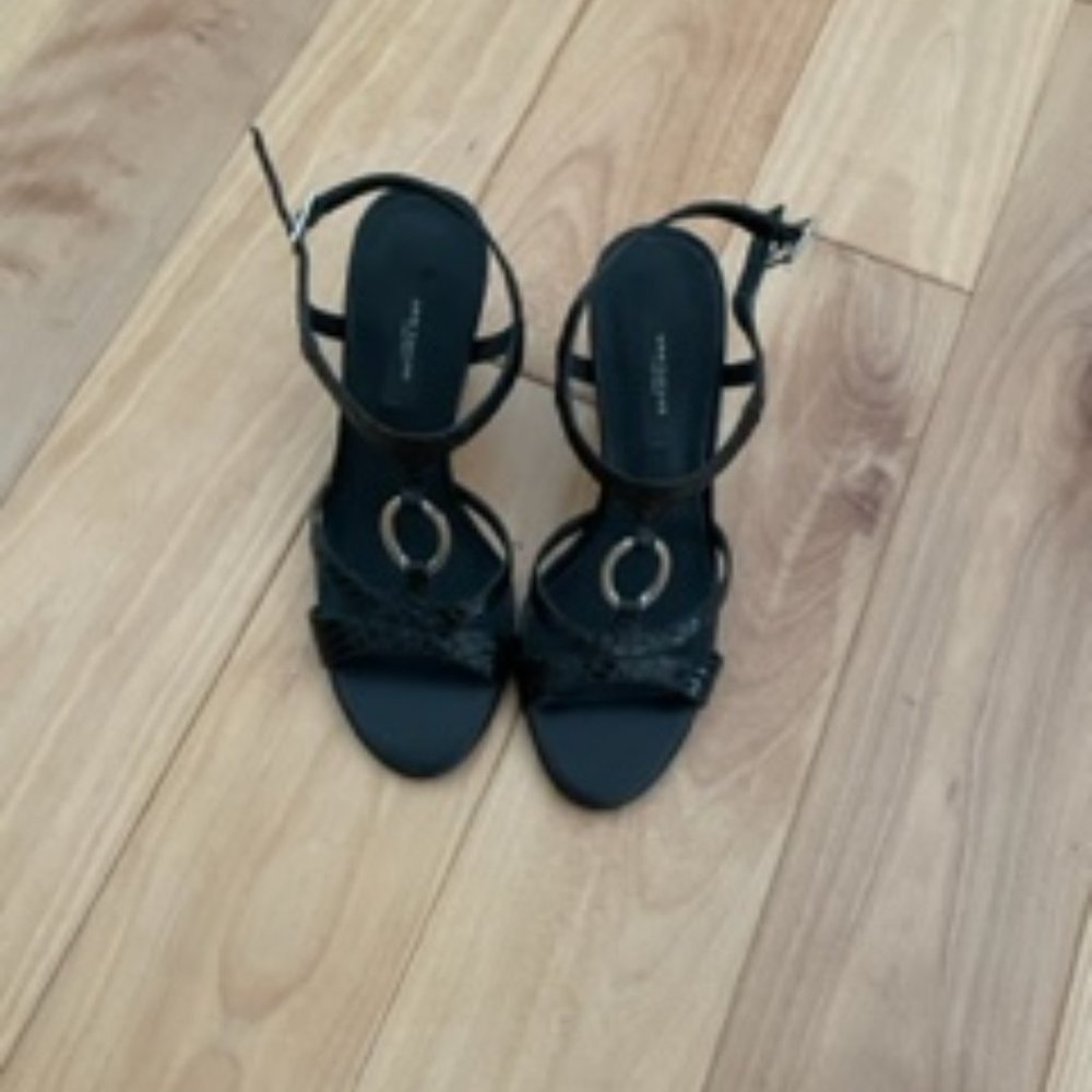 Ann Taylor Black/silver block heel sandals size 7M